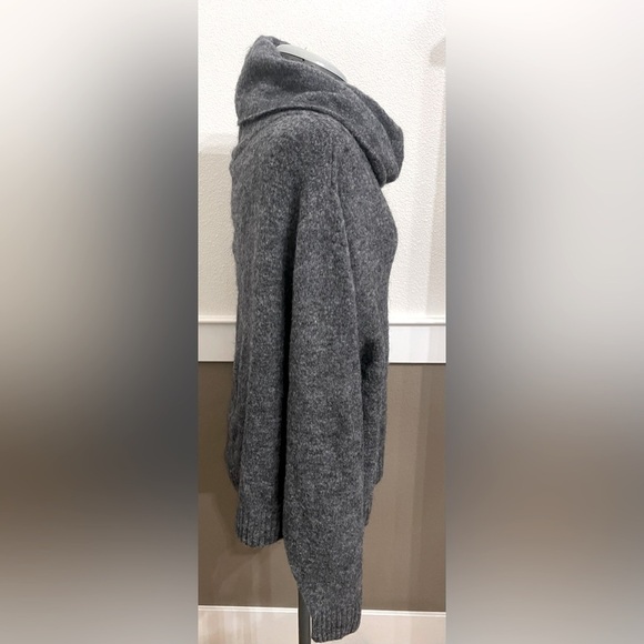 H&M Draped Cowl Neck Sweater Wool Blend Sz M Charcoal Gray Dropped Shoulders - Picture 3 of 7